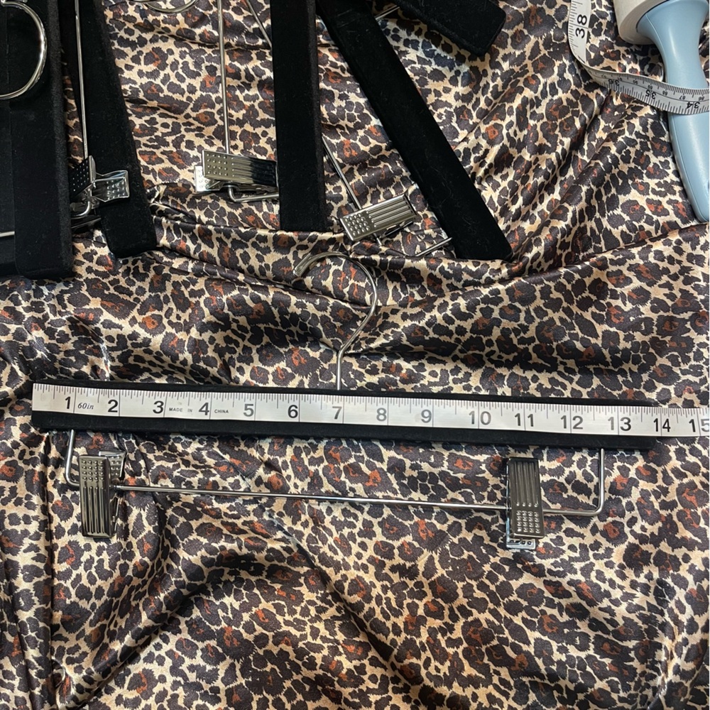 10 Crushed Velvet Black and Silver Pant Hangers - Picture 3 of 16